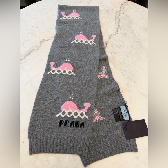 Prada cashmere and wool Gray Scarf - Picture 4 of 10